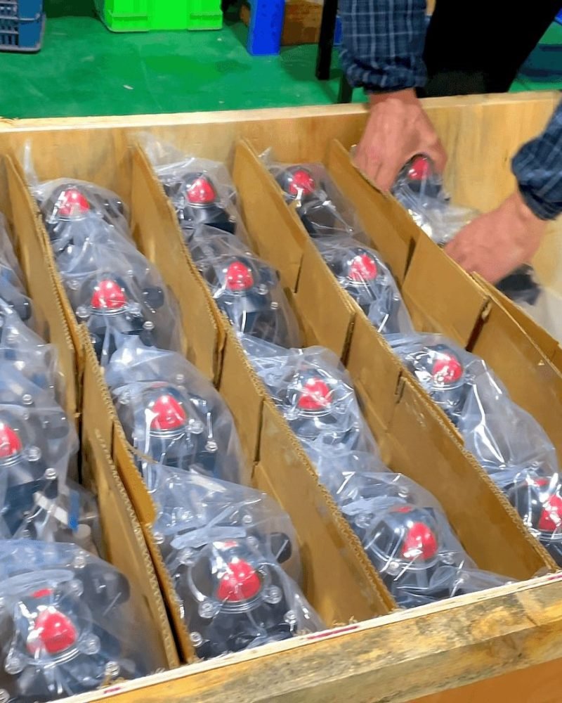 Pneumatic valve packing